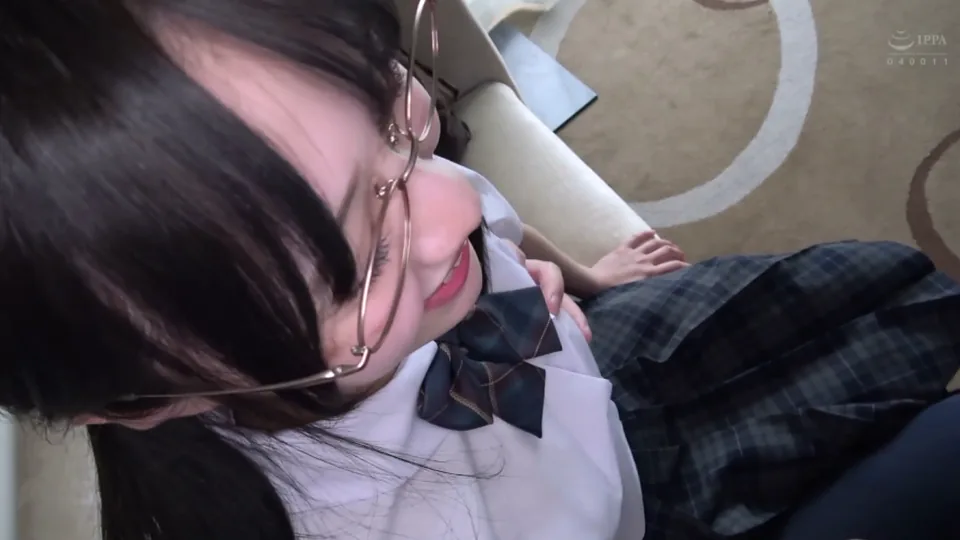 APGH-060 放課後の優等生はどんな欲望も受け入れてくれる素敵な娘でした 「苦しいの好きかも…」 100％ピュアスマイル おねだりイラマチオ 浅海なみ