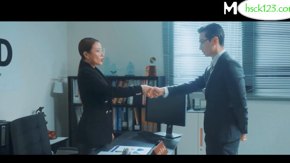 Madou Media - ユナ、レイ リル ブラック - 池にいるのはジンリンですか? MDSR-0004-1-uncen 1080p