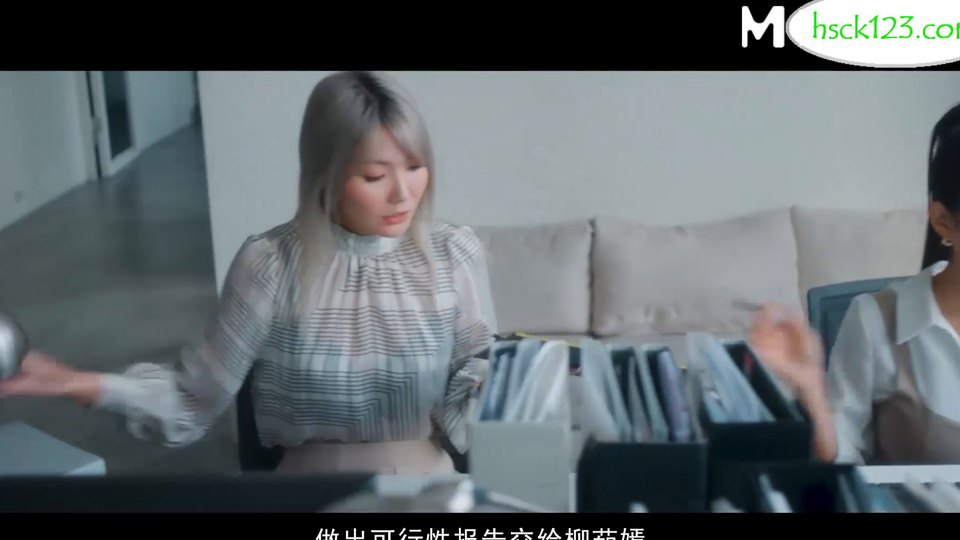 Madou Media - ユナ、レイ リル ブラック - 池にいるのはジンリンですか? MDSR-0004-1-uncen 1080p