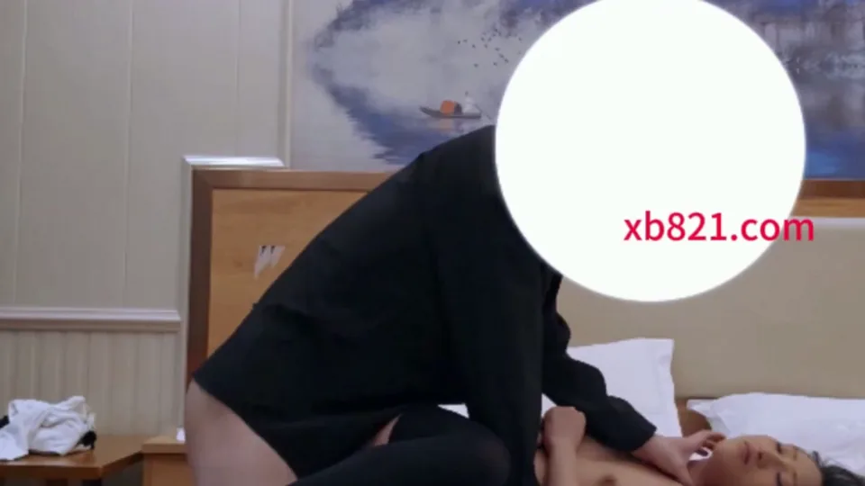 Xingba Mungdouさんは今日、20歳の女の子と約束をしました。彼女は彼女の前ではちょっとふしだらです。彼女はとても陽気で、人々を訓練する方法を知っています。途中で彼女はしびれを感じて動かなくなりました。