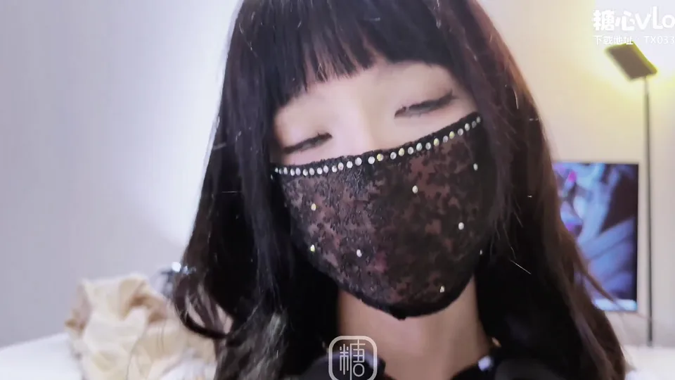 糖心VlogUp主【潘潘Pan】丝足色诱电竞少女勾引电脑修理师