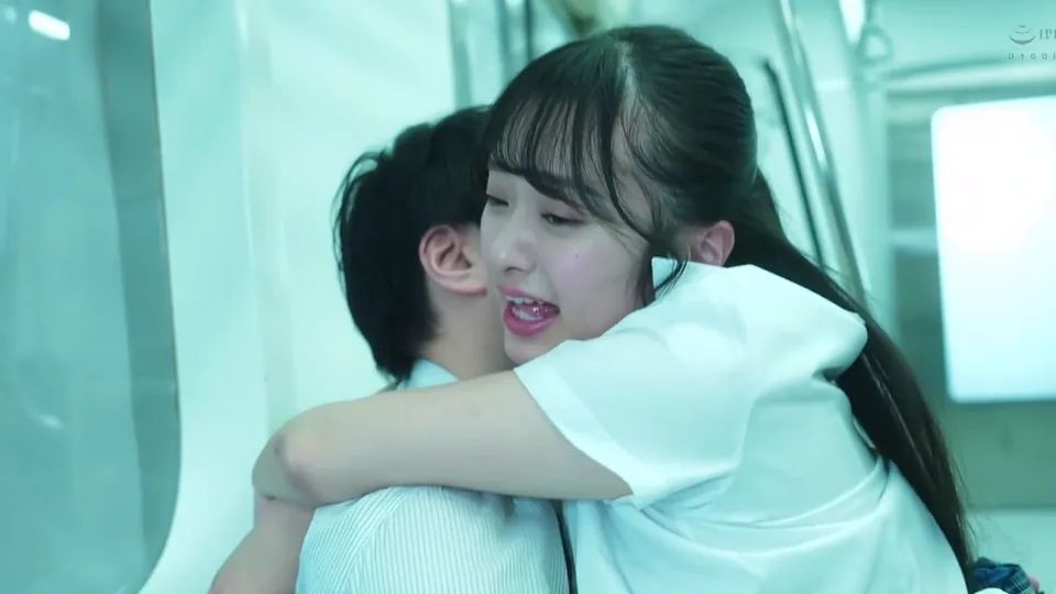 DVAJ-752 最終電車でいつも乗り合わせる女子校生の無防備なフリしたパンチラ見せつけ誘惑にまんまと引っかかった僕は2人きりの車内で淫音ぬちゅんぱちゅん鳴らし終着駅までハメ狂った 花守夏歩