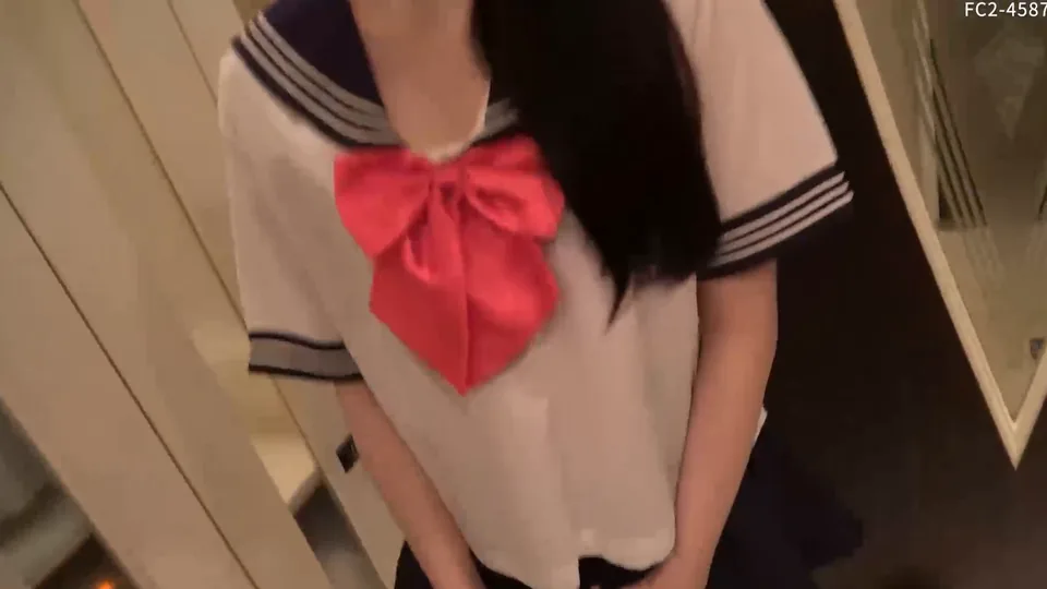 FC2-PPV-4587895 ★お早めのご購入を。ミニスカ・セーラー服で頭を突っ込みたい妄想を私に与え続ける、あおいちゃん！