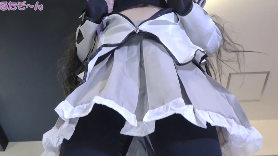 スレンダー美人なアパレル系陰キャダウナーレイヤーＹさんに