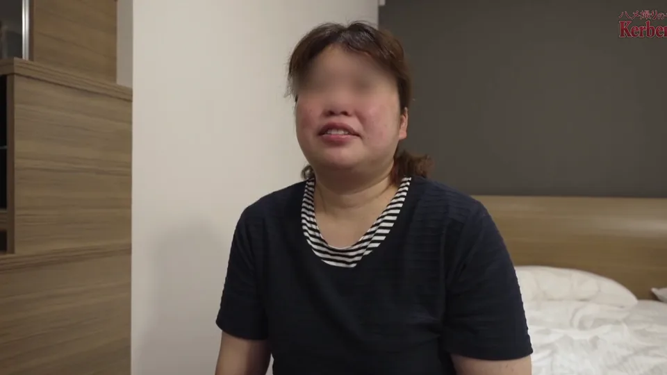 FC2-PPV-4989848 【無修正ｘ個人撮影】出演はここだけ！絶対にCカップ以上あるのにCと言い張る謙虚主婦、完全素人主婦がシャワーで洗いっこ、お掃除フェラまでしちゃったｗ