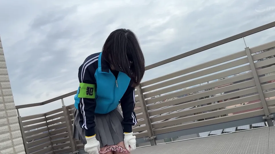 HRSM-165 ゴミ拾う手の先輝く僕等の未来 ボランティア活動に勤しむ心の綺麗な女の子4名