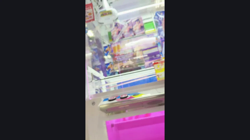 【危険】高学年女子の白ワンピの中に入りたい！
