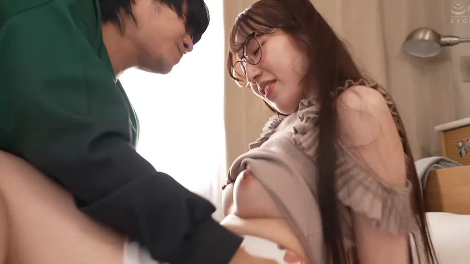 HUNTC-624 いつでもドコでも呼んだらすぐ来てくれる都合の良い穴モテ地味巨乳はボクの最高のセフレ！