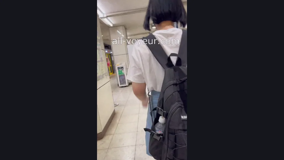 JD盗撮日記92　今回はデニムのミニスカ！！黒髪ボブが超似合うあ○ちゃん風激カワJDを電車内で盗撮【完全主観29分超撮影】