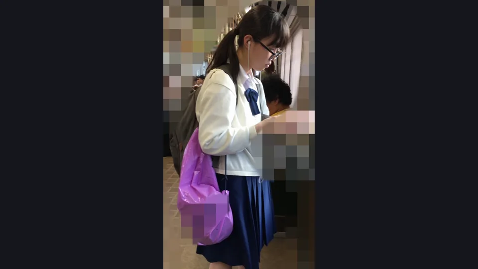 【制服JKは癒しです！21 制服もいろいろ！】見つめていたい！Joe JK Collection No.02, パンチラ盗撮 OLさん 白パンツを電車内で無理やり撮影, 制服コスプレ娘のパンティ　Vol.3