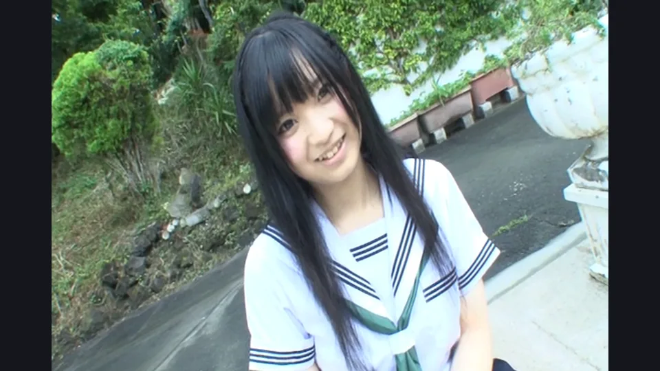 鈴木真夕 Mayu Suzuki – 純粋少女～17歳、初めてのTバック～