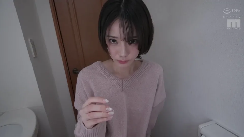 MIDA-823 「コスるだけなら浮気にならないっしょ」 彼女の妹の小悪魔素股にコスり堕ち！ 結局濡れ過ぎおま●こにヌルっとナマ挿入が気持ち良すぎて暴走ピストン24発寝取られ中出し 宮下玲奈