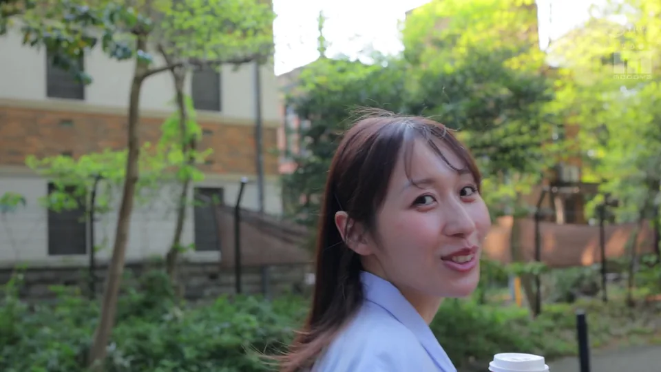MIKR-125 きれいなお姉さんと過ごす休日って、きっとこんなかんじ。 普段はバリキャリの年上彼女が、休日、僕にだけ見せる素顔。ず～っといちゃいちゃSEX三昧で甘やかされまくる金曜日の夜から日曜日の夜まで 鈴北梨乃