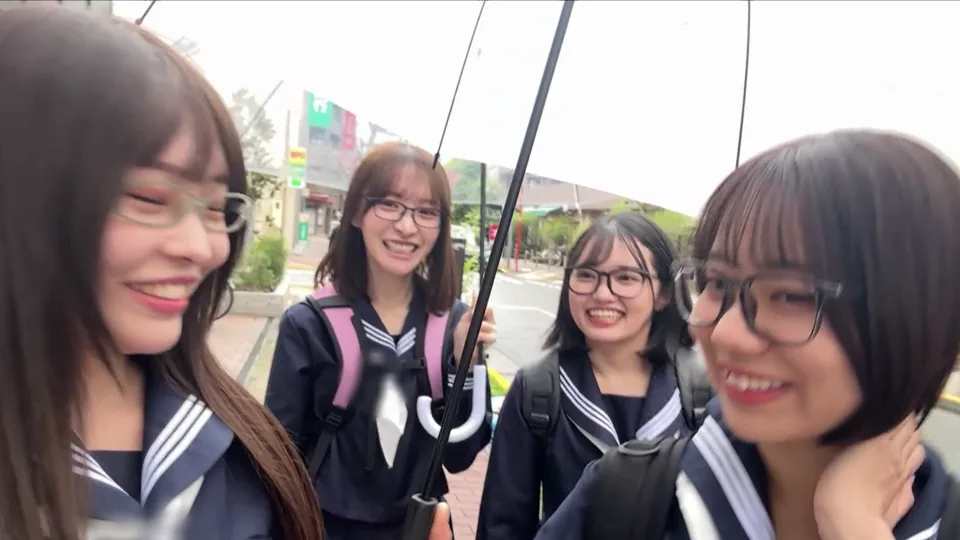 MUDR-409 仲良し女のこ4人ものがたり 青春はまぶしい（お泊り会編）