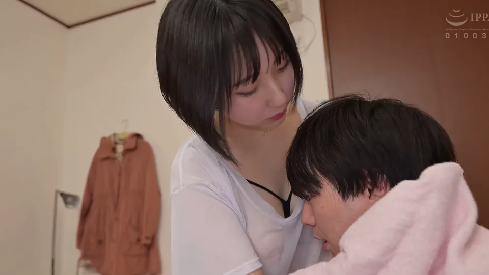 NACT-191 隣の女子大生はスケスケノーブラ 見せつけられて理性崩壊 糸井瑠花