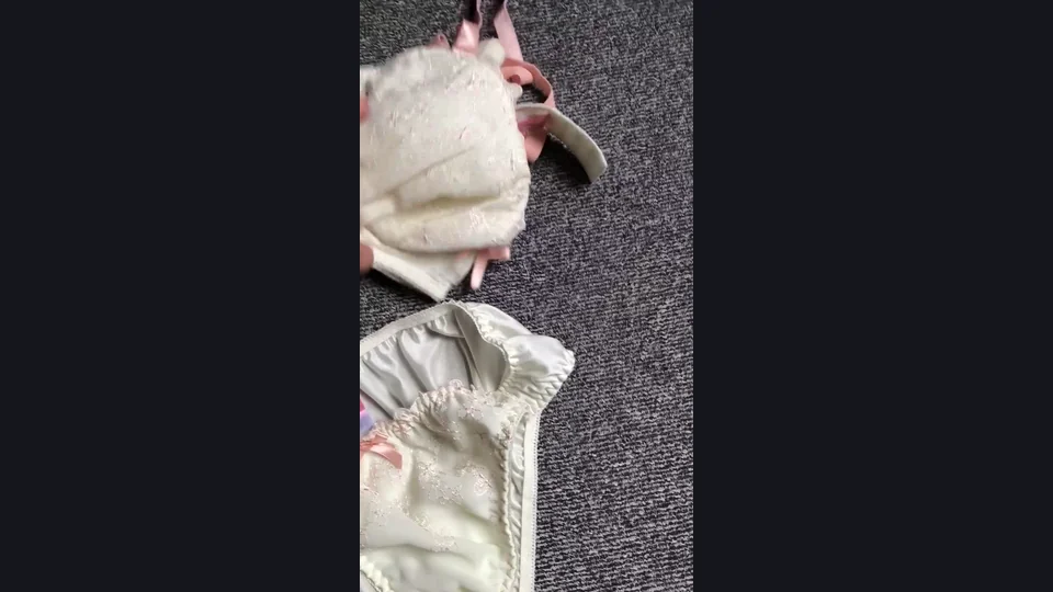 危険!!女子寮侵入!!！洗濯機から超～新鮮な汚パンツをゲット！！, 危険！女子寮侵入！美少女女子大生の下着パラダイス, 地味メガネ娘の純白パンチラ＆脱ぎ姿＆汚パンツチェック, 危険!!女子寮侵入!!！洗濯機から超～新鮮な汚パンツをゲット！！