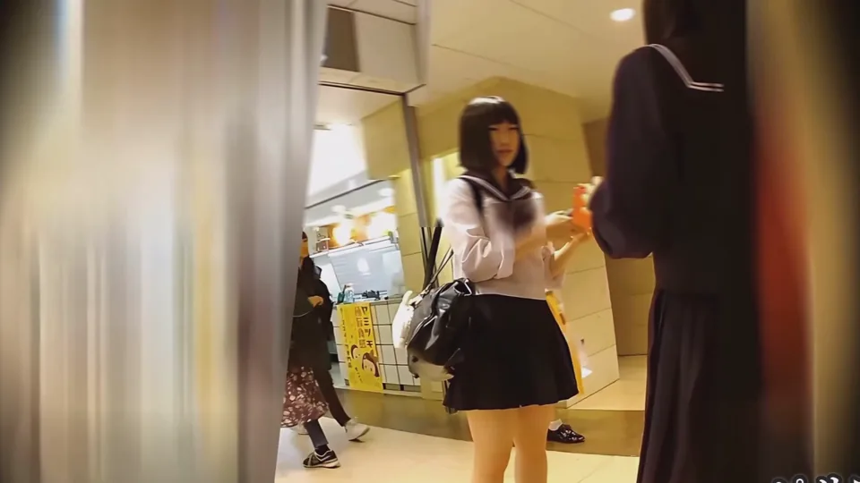 #58　かわいい制服女子たちの生パンツ