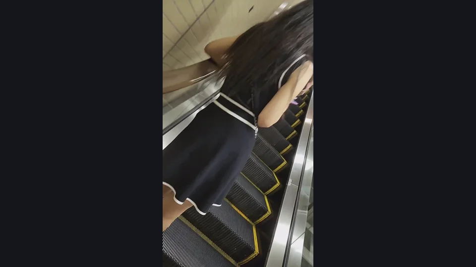 私服025
