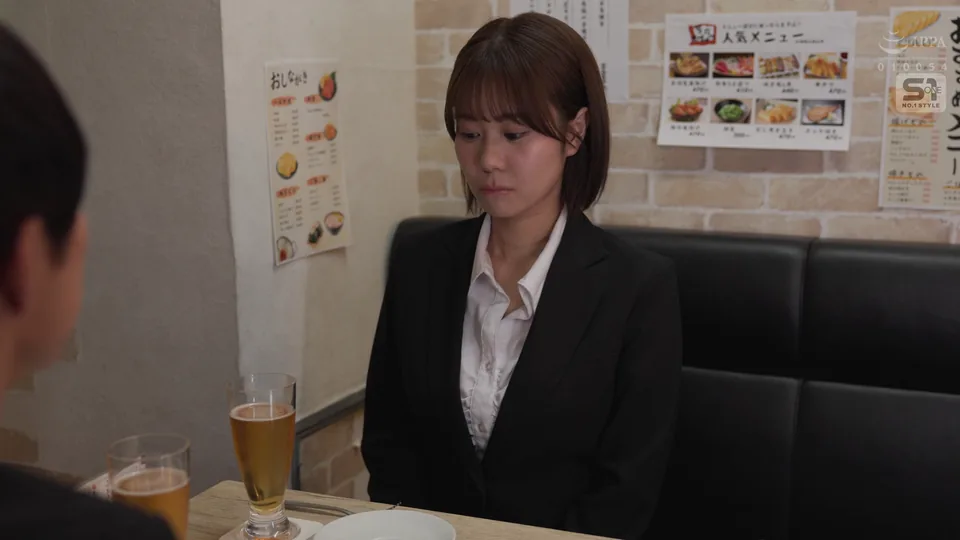 SNOS-415 酔うと100％記憶失くす職場の後輩を毎日飲みに誘い、オナホ扱いブチ込み放題！でも翌日はケロッと平気な可愛い女ww 及川美桜