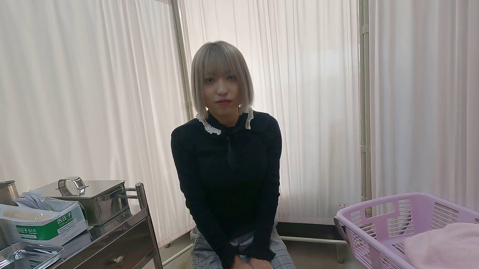 【ハメ撮り治療院】搾乳セックスの快感にあらがえず舌が飛び出る地下アイドル